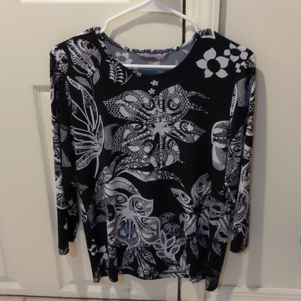 Women top